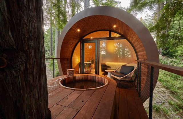 The Spectacular Spyglass Treehouse