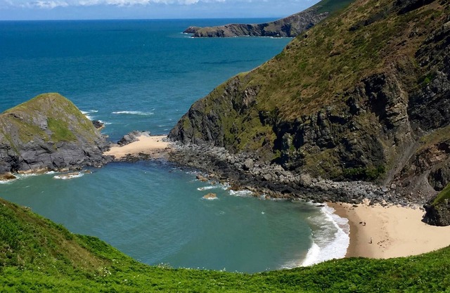 The Stables -3 miles from stunning Aberporth Beach