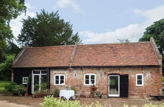 The Stables, familienfreundlich, mit Pool in Ober Upnor, Ref 919503
