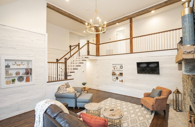 The Stapleton: 4 Bed/3 Bath Log Cabin on 1.5 Acres