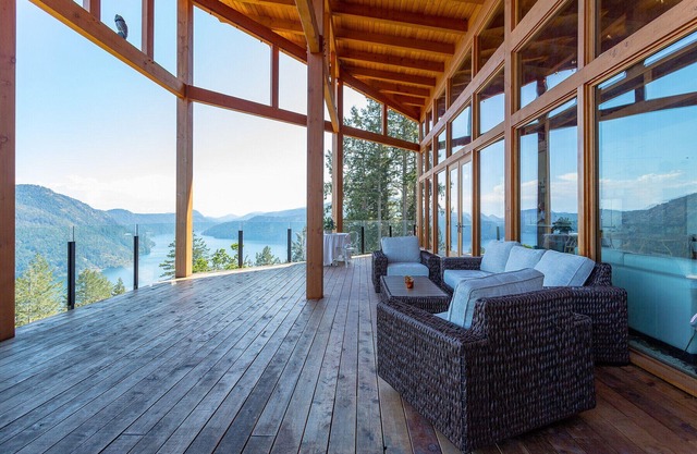 The Summit Room suite – Breathtaking Fjord View at the Summit House.