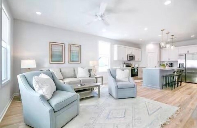The Sunflower, 4BR Luxe Stay by Velvet Ditch Villas