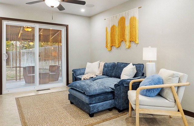 The Sunlit Vista, 2BR Home in Richland w/ Fenced Backyard