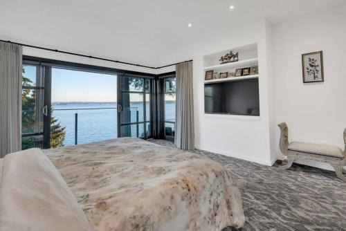 The Sunset Lane Waterfront Home