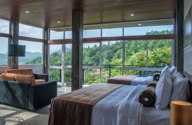 THE SUPERIOR SUITE by Kandy Victoria Eco Resort "Overlooking Victoria Lake"