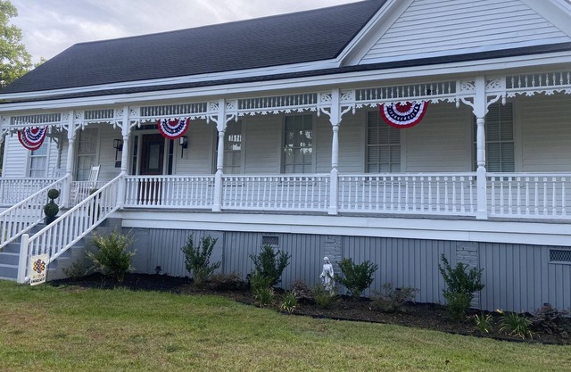 The Swearingen-Posey House Circa 1890