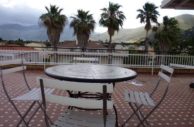 Das Haus auf der Terrasse in MONDELLO