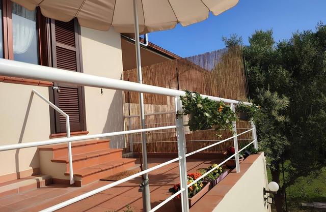 MAGICAL, EXCLUSIVE AND PRIVATE ROOMING HOUSE. PETS ALLOWED