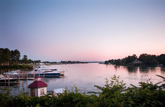 The Tides Inn