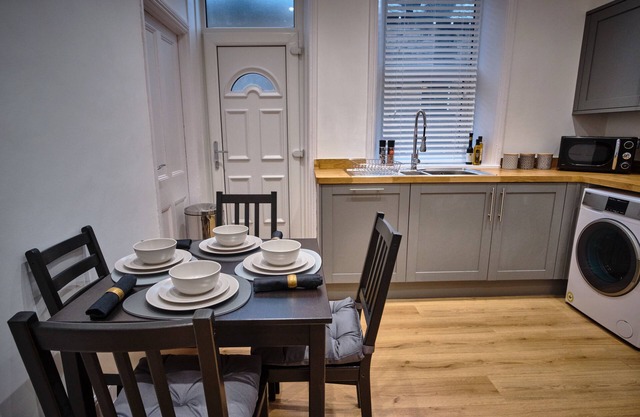 The Townhouse Simple2let Serviced Apart