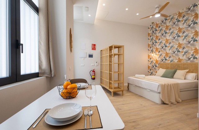 The Trafalgar Apartment 04 by Florit Flats
