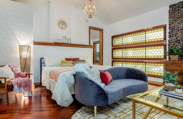 The Triple Suite: Park 119, Parlour, and Balloon Suites - sleeps up to 10 people