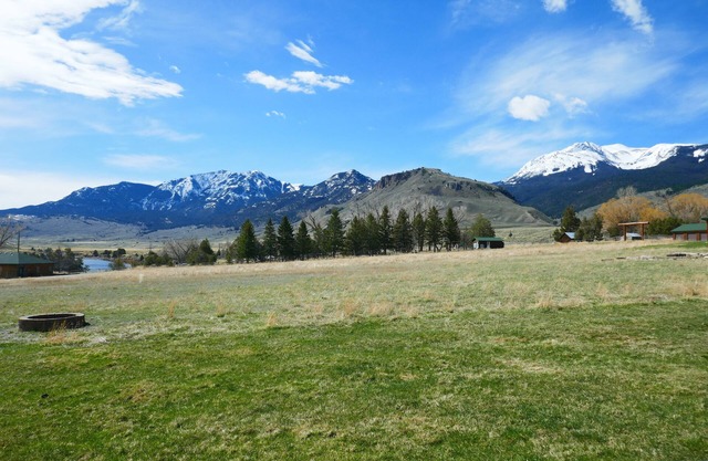 DIE TROUT HAVEN / BERGANSICHT bei Yellowstone