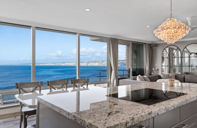 The Ultimate in Luxury at The World Famous La Jolla Cove!