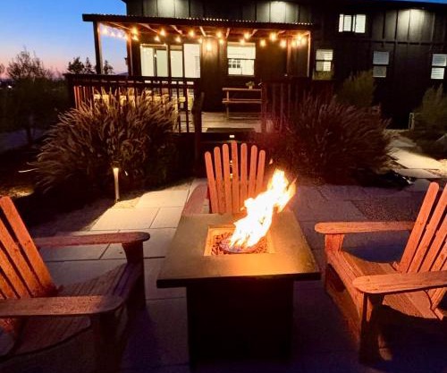 The Ultimate Winery Getaway - Hilltop Haven