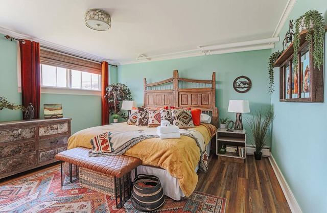 The Urban Cowboy-Apartment-Eigenes Badezimmer