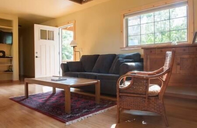The Valley House, Unit 2