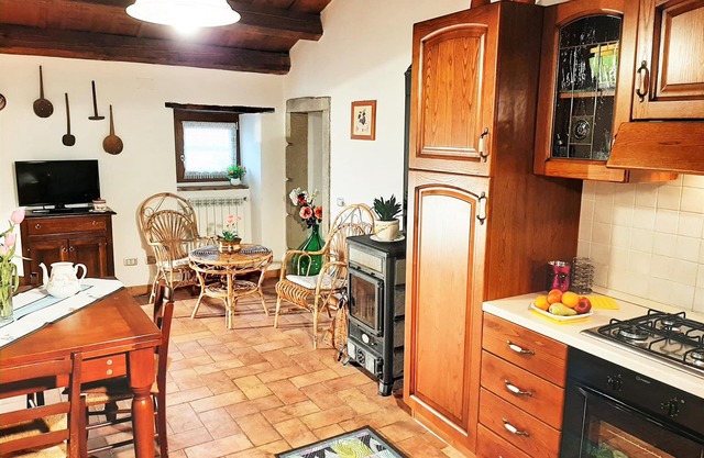 BORGOCASALINO - TOSKANISCHES RUSTICO AUS STEIN