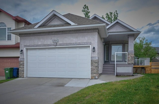 The Venetian by Grenadier Luxury Suites, Sleeps 8 Family Friendly