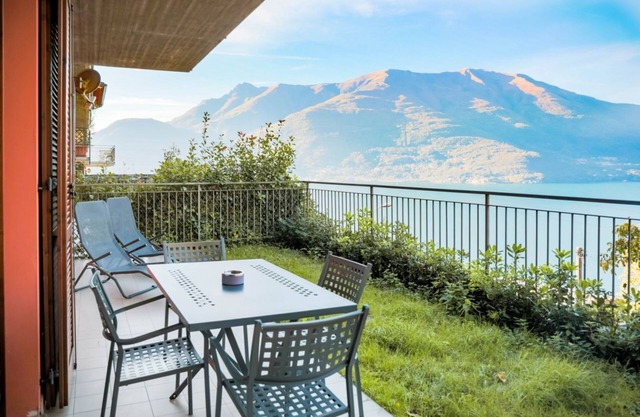Tolle Aussicht, 2 Zimmer, kostenloses Wifi, Klimaanlage, Deluxe Design Apartment
