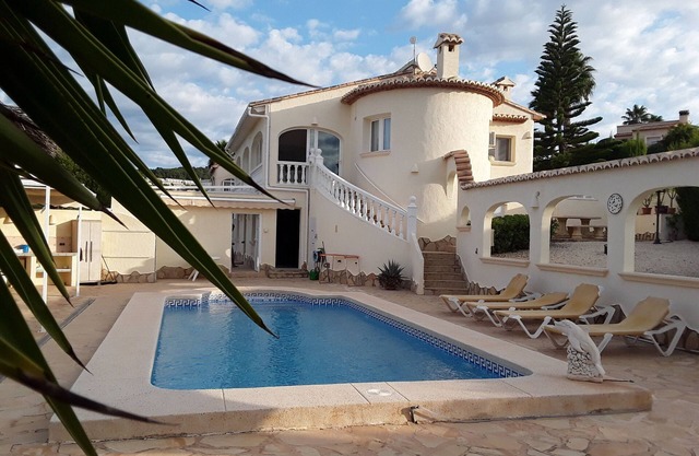 The Villa Sahara is located in a quiet residential street (dead end).