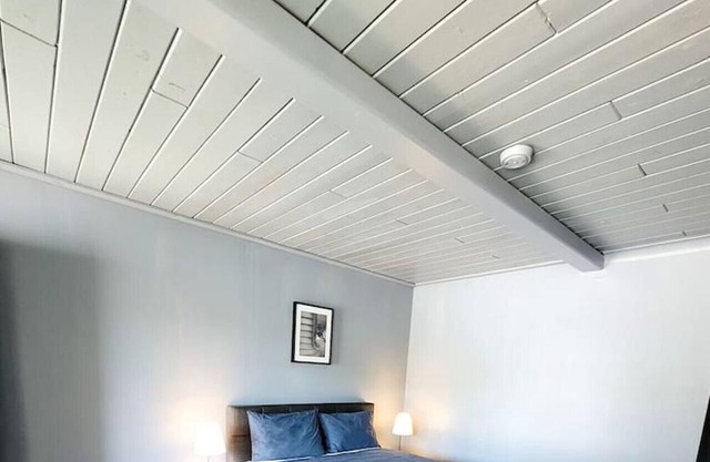 The Villager Inn - Room 108 - Best in Princeton