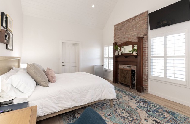 The Vintage Room - Benson Guest House
