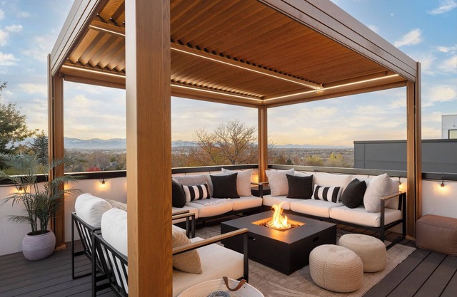 The Vista Haus Luxe Rooftop Near Denver & Red Rocks w/Mtn Views