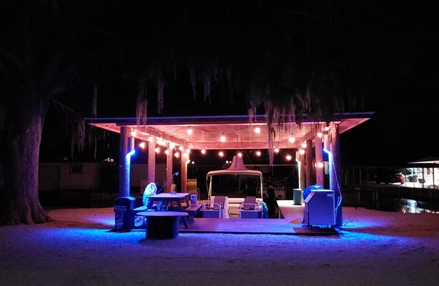 The Wagon Wheel @ Catfish Cove Fisherman Resort