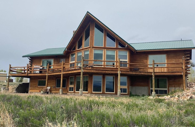 The Wapiti Retreat in 22 West Cabins und Erholung