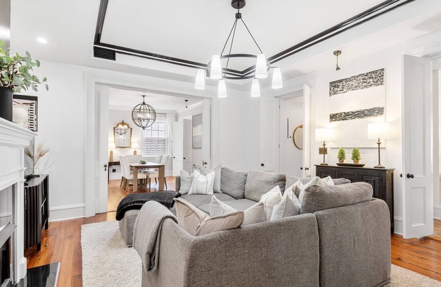 The Water Lilly 2br/2ba Beautiful Downtown Condo