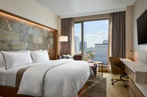 The Westin Flushing LaGuardia Airport