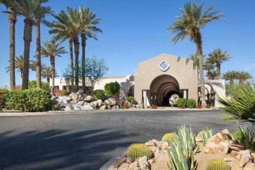 The Westin Mission Hills Resort 1BD Villas Palm