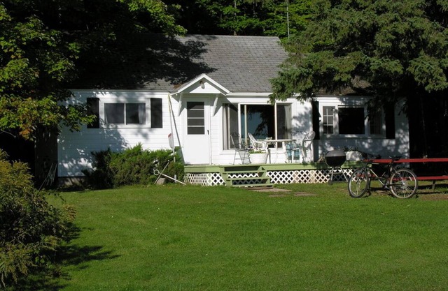 White-Cottage-Standard-Seeblick-Eigenes Badezimmer