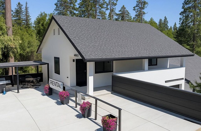 The White House | Coveted Triplex Near Lake