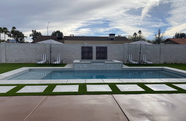 The White House -Spacious 4BR W/Pool 10 min from TPC Golf!