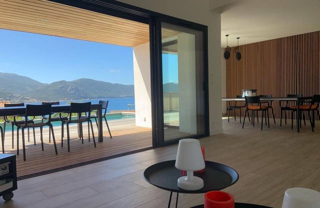 Die WEISSE Villa am Golf von Lava in der Nähe von Ajaccio