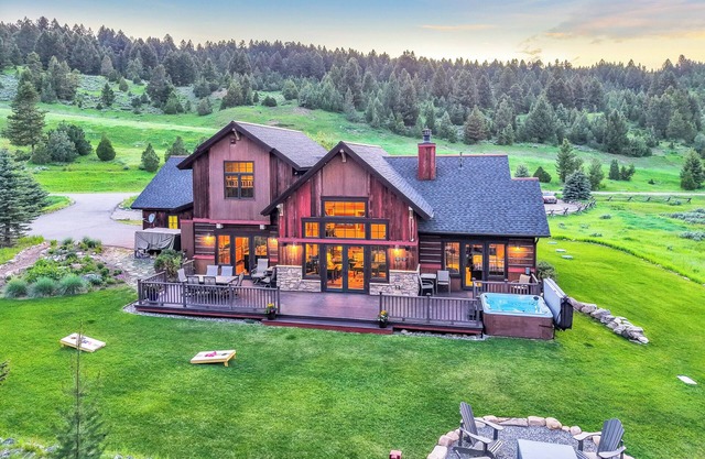 The Wildwood Lodge - Big Sky
