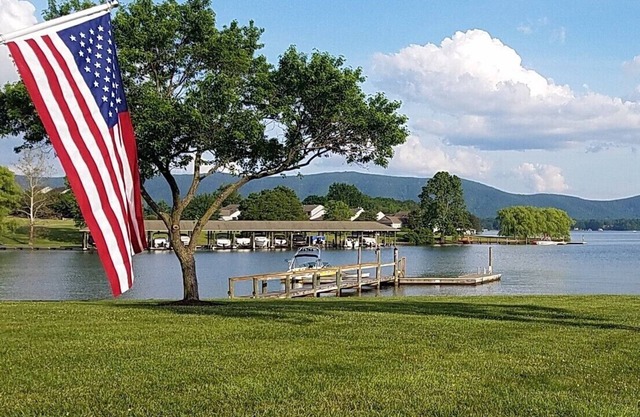 The Woodlands, Bernard's Landing, Smith Mountain Lake