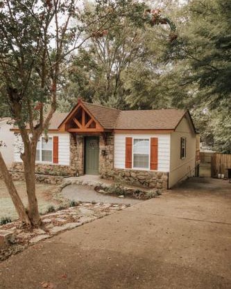 The Woodlawn Guest Cottage