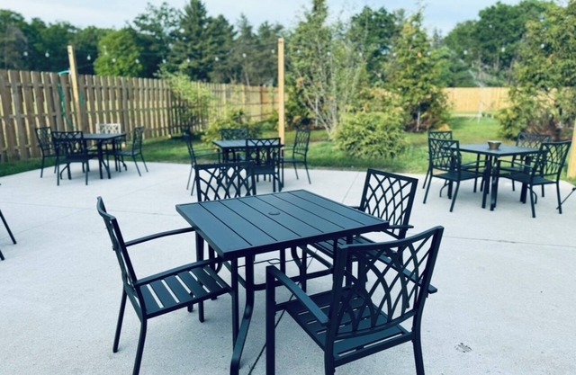 The Woods Suite #308 Free Arcade, Movie Theater, Patio Area, Playground and more