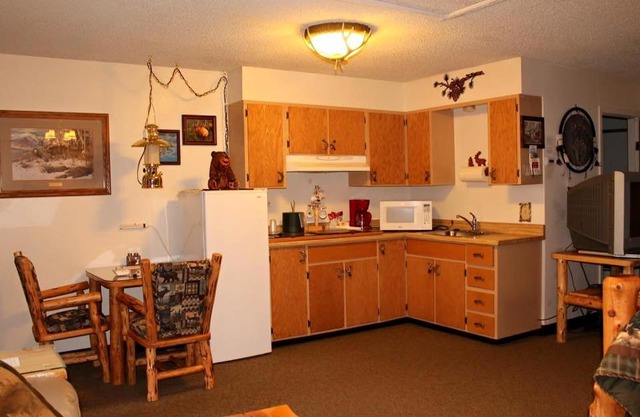 The Woodsman Country Lodge