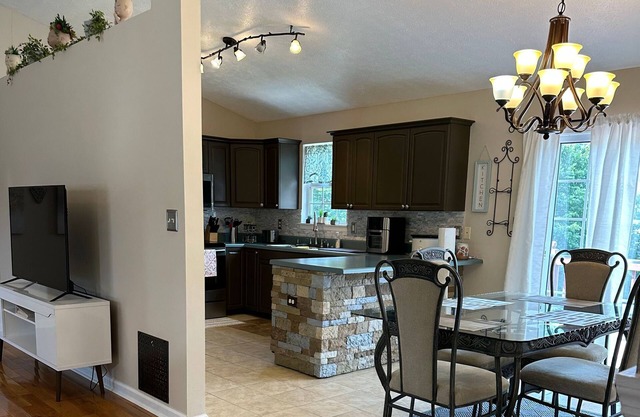 The Zoe' Niyah a large cozy home located in the heart of the Shenandoah Valley.