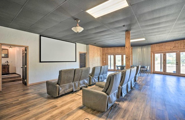Theater and Scenic Views Valley Springs Cabin!