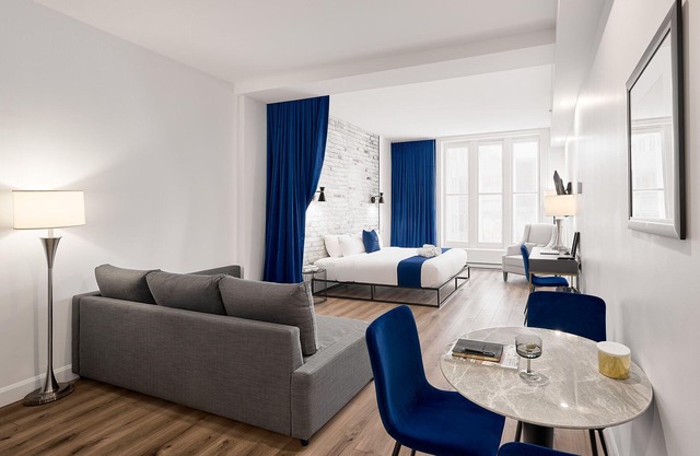 Theater Lofts | Quebec, 405