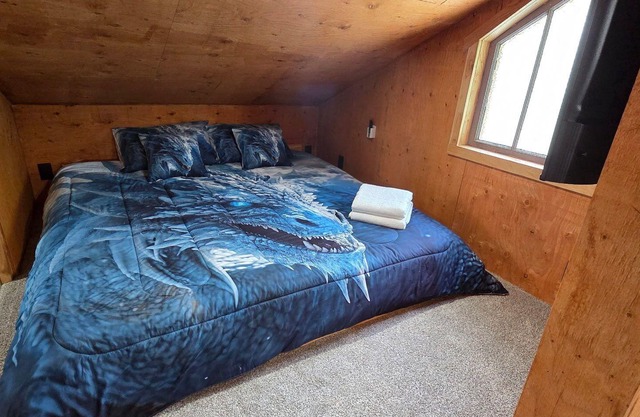 #Wonderland-2 Acres/Hot Tub/Arcade/Theatre/Fitness Centre/Sports Complex & More