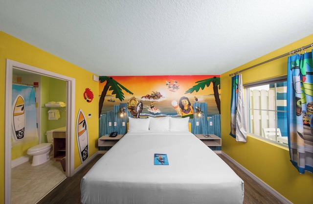 Theme Park at your Door Steps | Near Lake Dexter | Waterpark and Pool Access