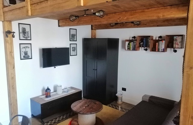 Theroom Monolocale in Centro con Aria Condizionata e Wi-fi Gratuito
