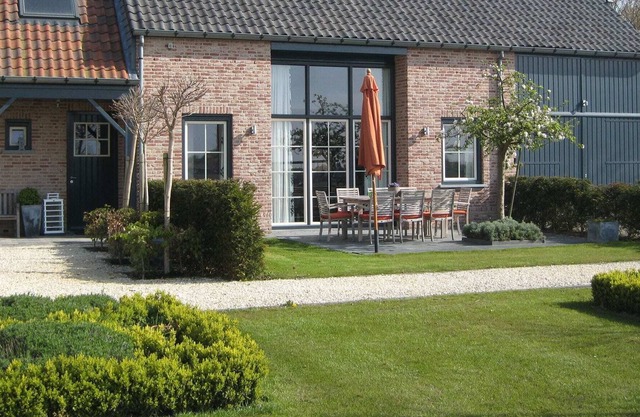 These two holiday homes built in 2006.