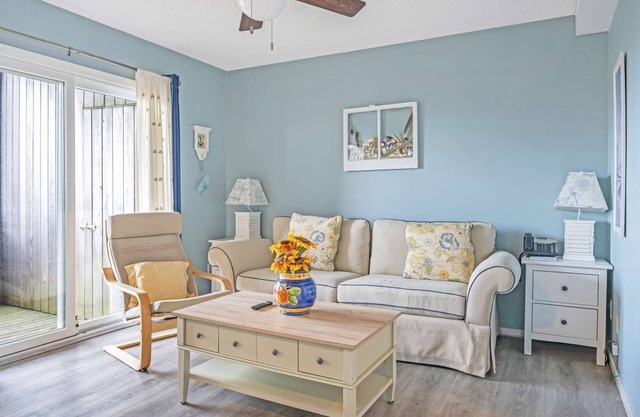 TheSweetDwelling 1BR Beachside Home|TennisPoolPKG!